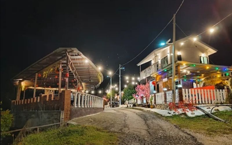 Joe Mountain Village 乔木山 10