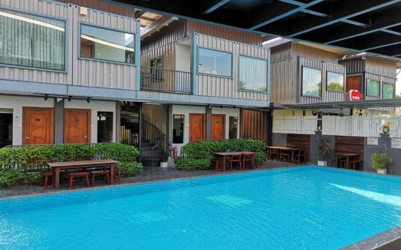 Kluang Container Swimming Pool Hotel 17