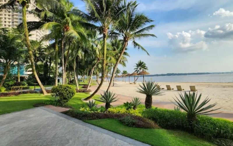 Lido Beach Country Garden 5