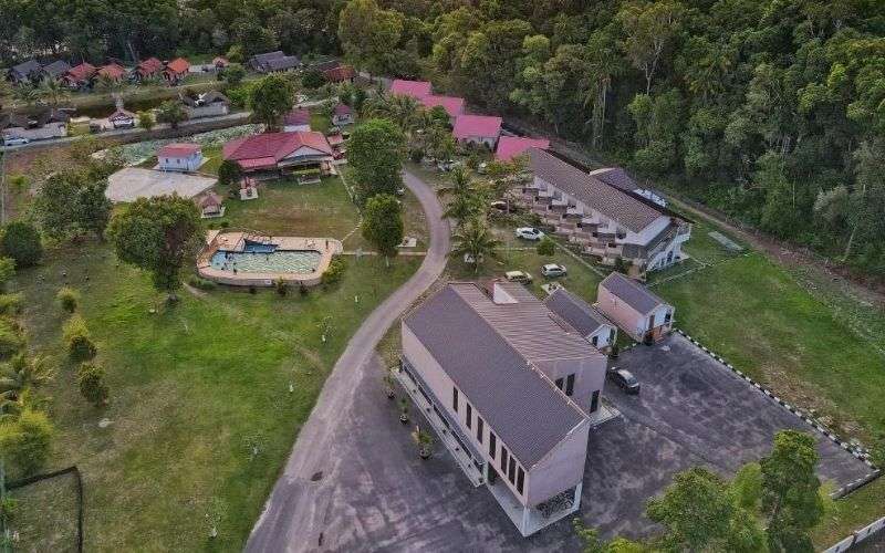 Teluk Penyabung Resort 11