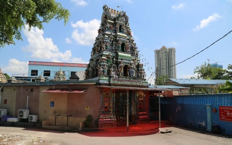 Arulmigu Sri Rajakaliamman Glass Temple 7