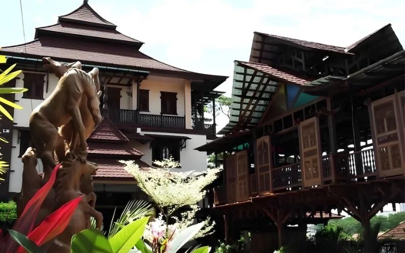 Villa Warisan J 1